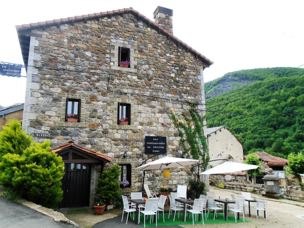 Albergue Refugio La Ardilla Real Posada De Valdeon Exterior foto